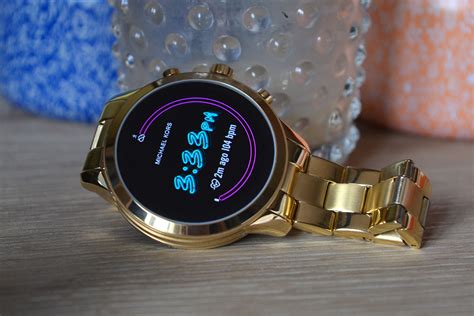 Review: Michael Kors Access Runway watch w/ Wear OS